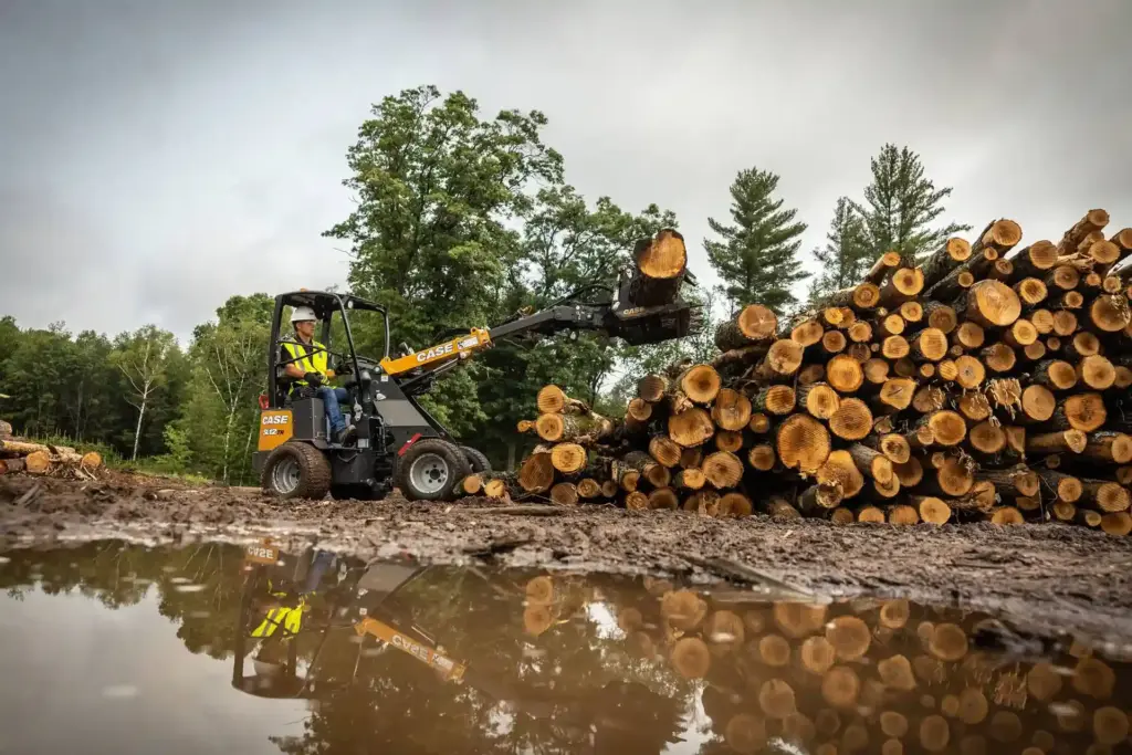 Small Articulated Loaders - CASE